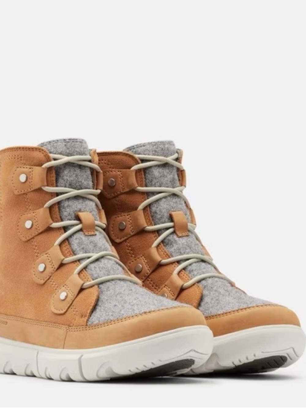 Sorel Women’s Explorer II Joan Felt Waterproof Boot Size 9.5